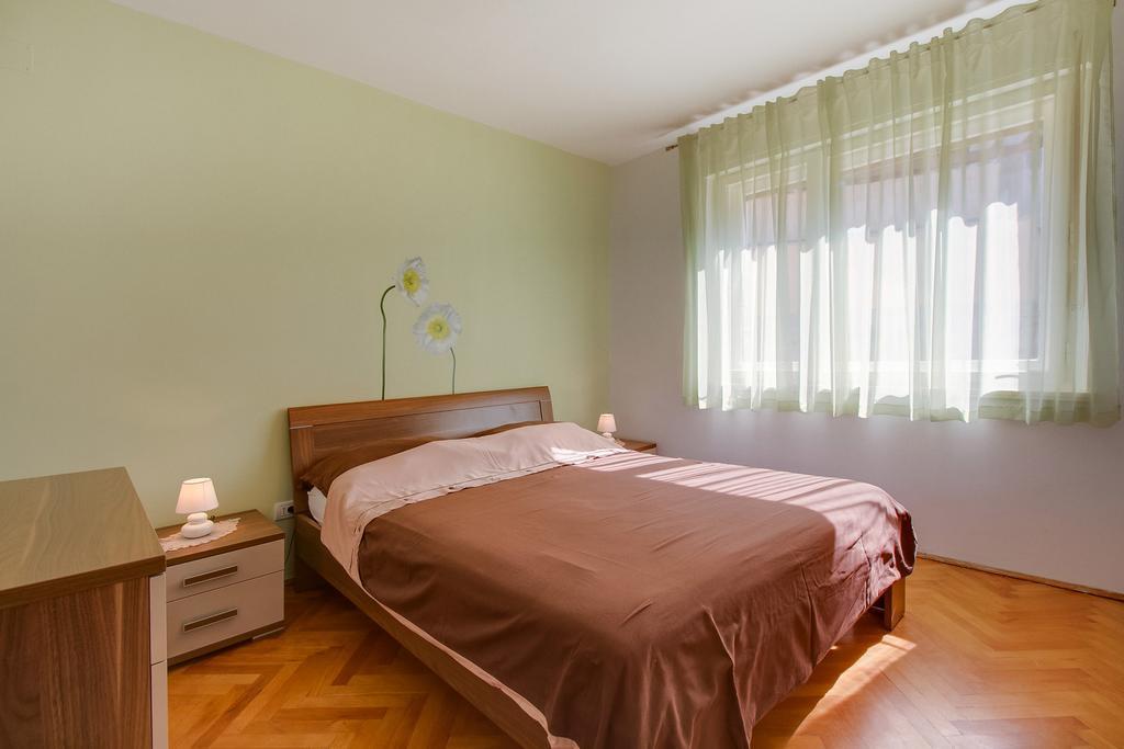 Apartment Bambi Mali Lošinj Eksteriør bilde